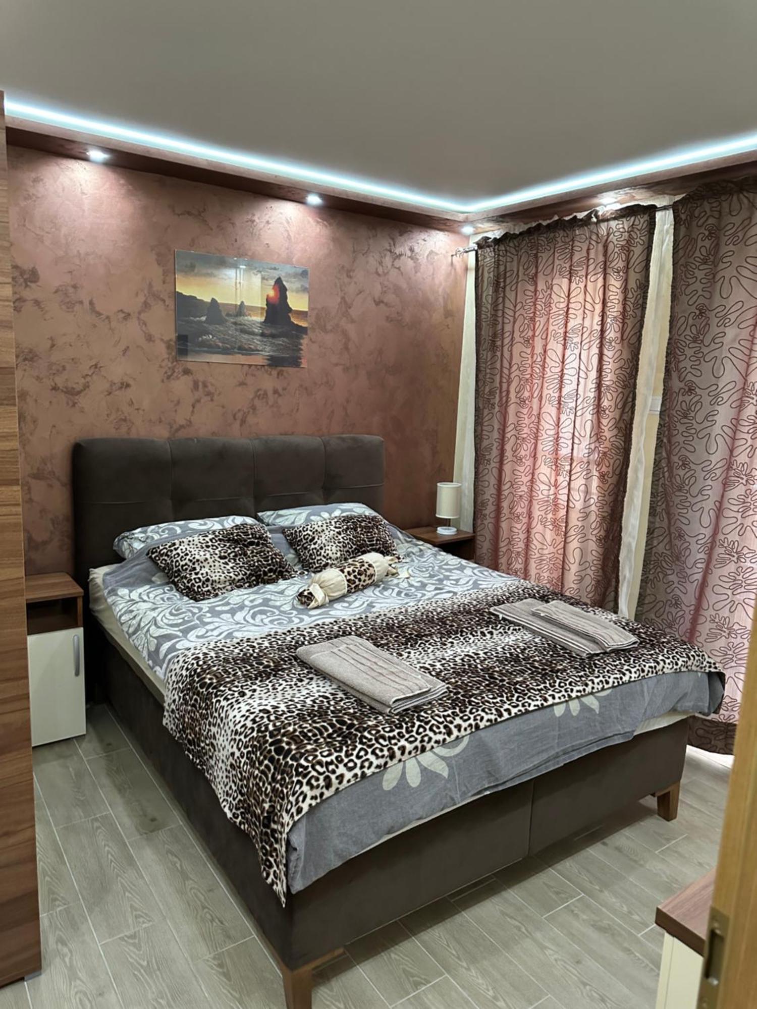 Imperija Appartement Kragujevac Buitenkant foto